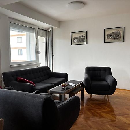 Central Skopje Apartment Dış mekan fotoğraf